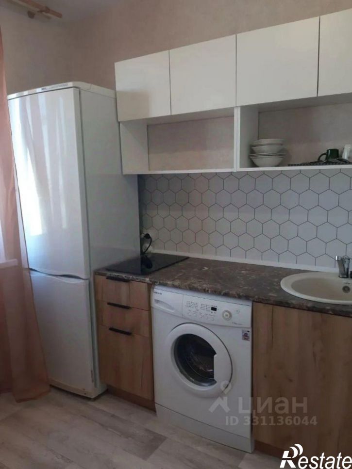 1-комн квартира 8-й микрорайон, 5,  д. 5