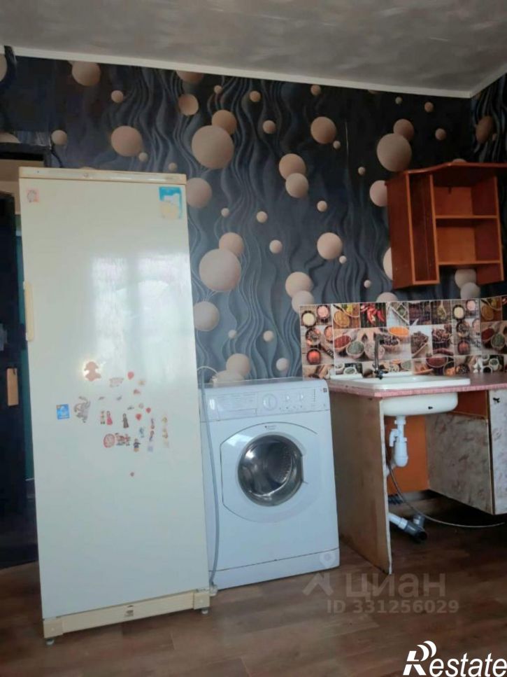 Комната ул Радионова, 20,  д. 20
