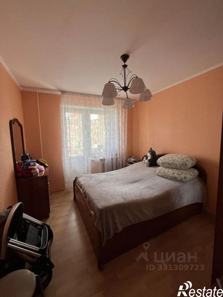 4-комн квартира улица Карельцева, 109,  д. 109