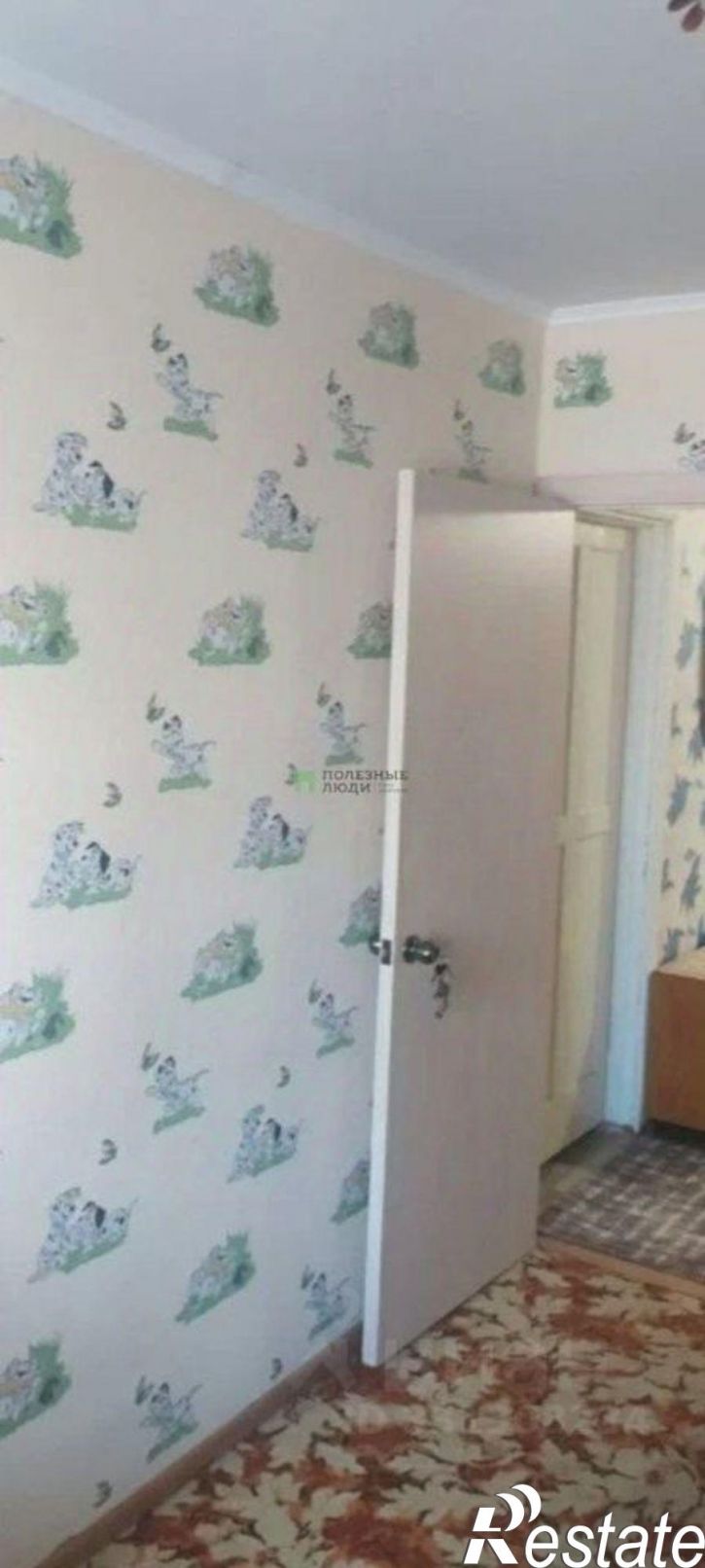 3-комн квартира пр-кт Конституции, 50,  д. 50