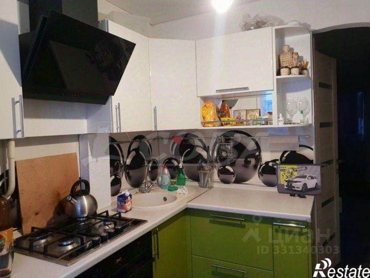 3-комн квартира улица Перова, 14,  д. 14