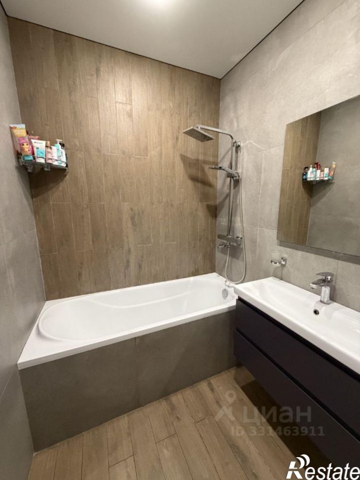 3-комн квартира улица Кирова, 45,  д. 45