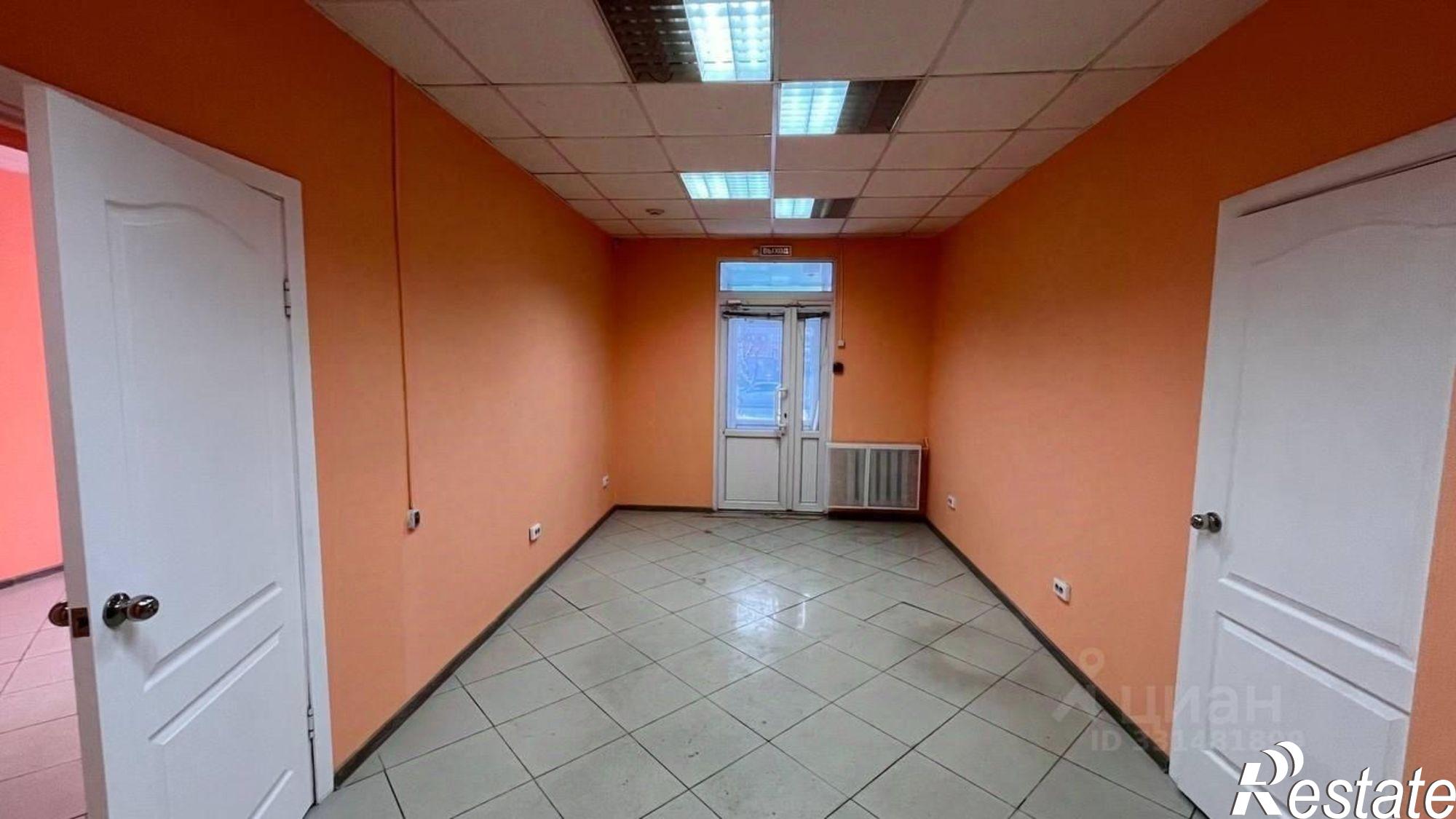 Купить торговое помещение за 5 828 650 рублей на Пролетарская улица, 64