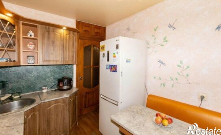 3-комн квартира жилой район Заозёрный, 1-й микрорайон, 19