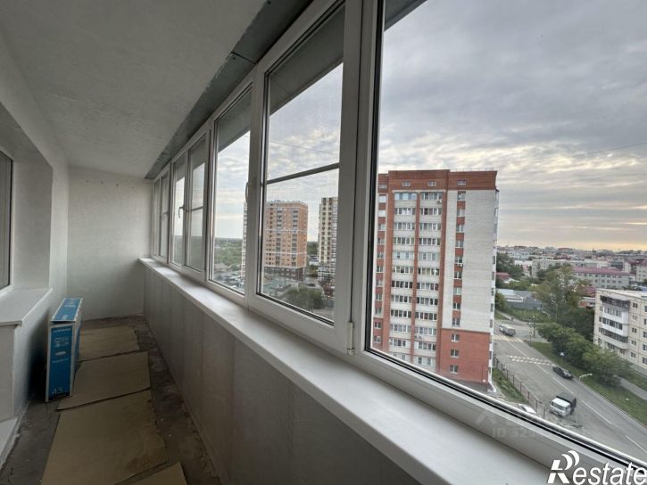 4-комн квартира ул Бурова-Петрова, 1,  д. 1