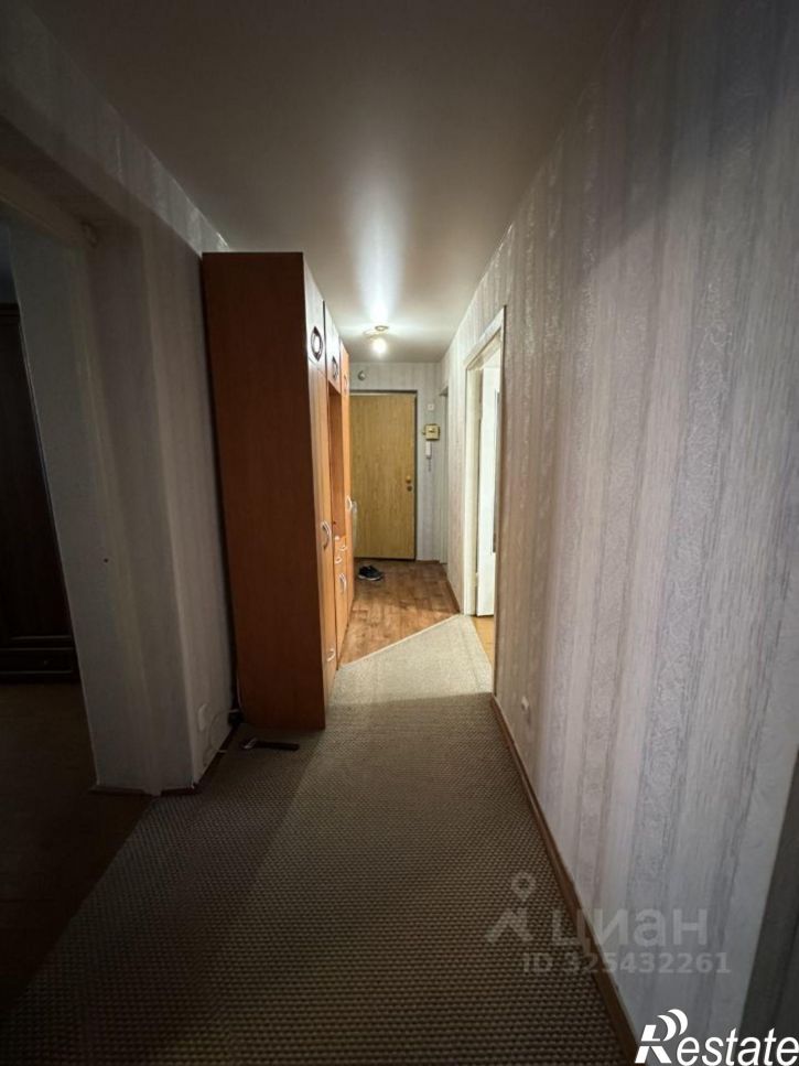 4-комн квартира ул Бурова-Петрова, 1,  д. 1