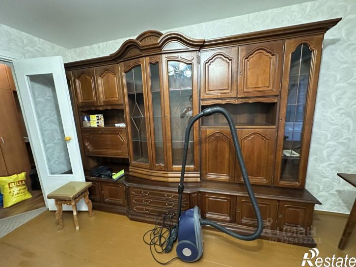 4-комн квартира ул Бурова-Петрова, 1,  д. 1