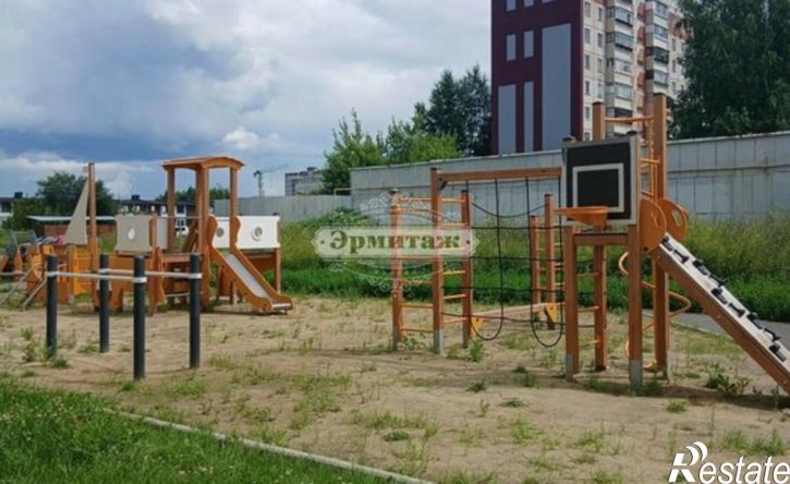 3-комн квартира улица Мостостроителей, 4А,  д. 4А