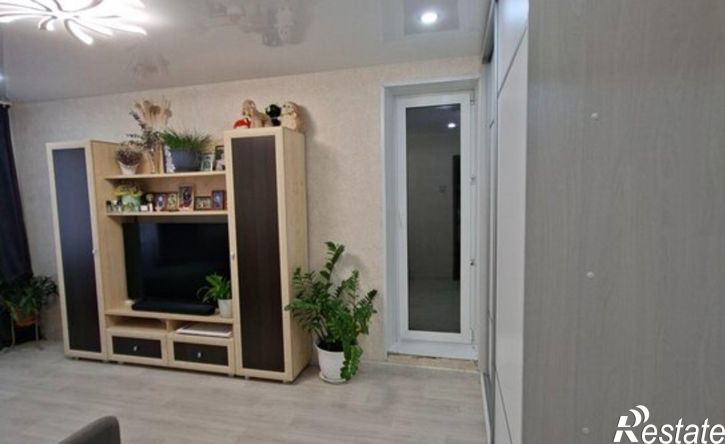 3-комн квартира жилой район Заозёрный, 2-й микрорайон, 20