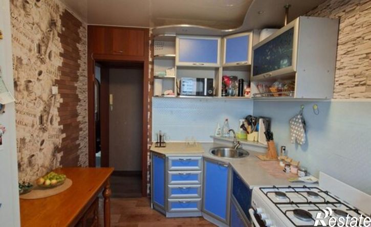 3-комн квартира жилой район Заозёрный, 2-й микрорайон, 20