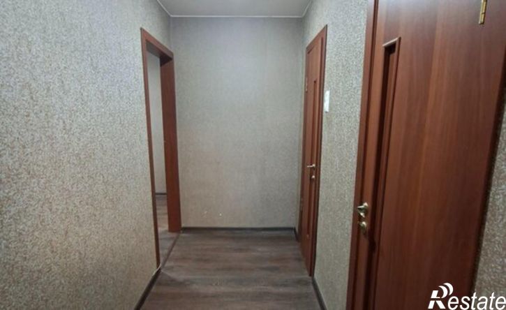 3-комн квартира жилой район Заозёрный, 2-й микрорайон, 20