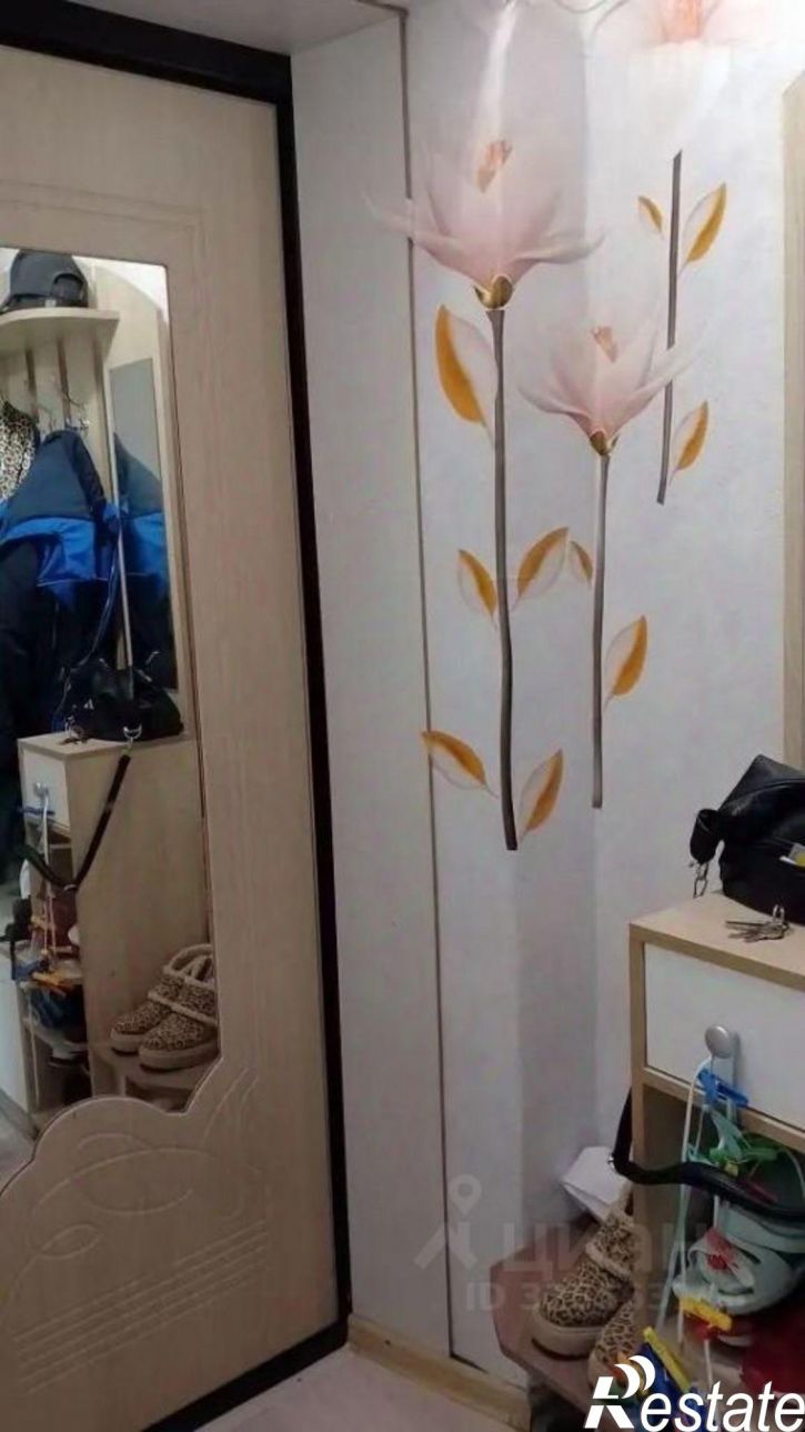 3-комн квартира ул Космонавтов, 6,  д. 6