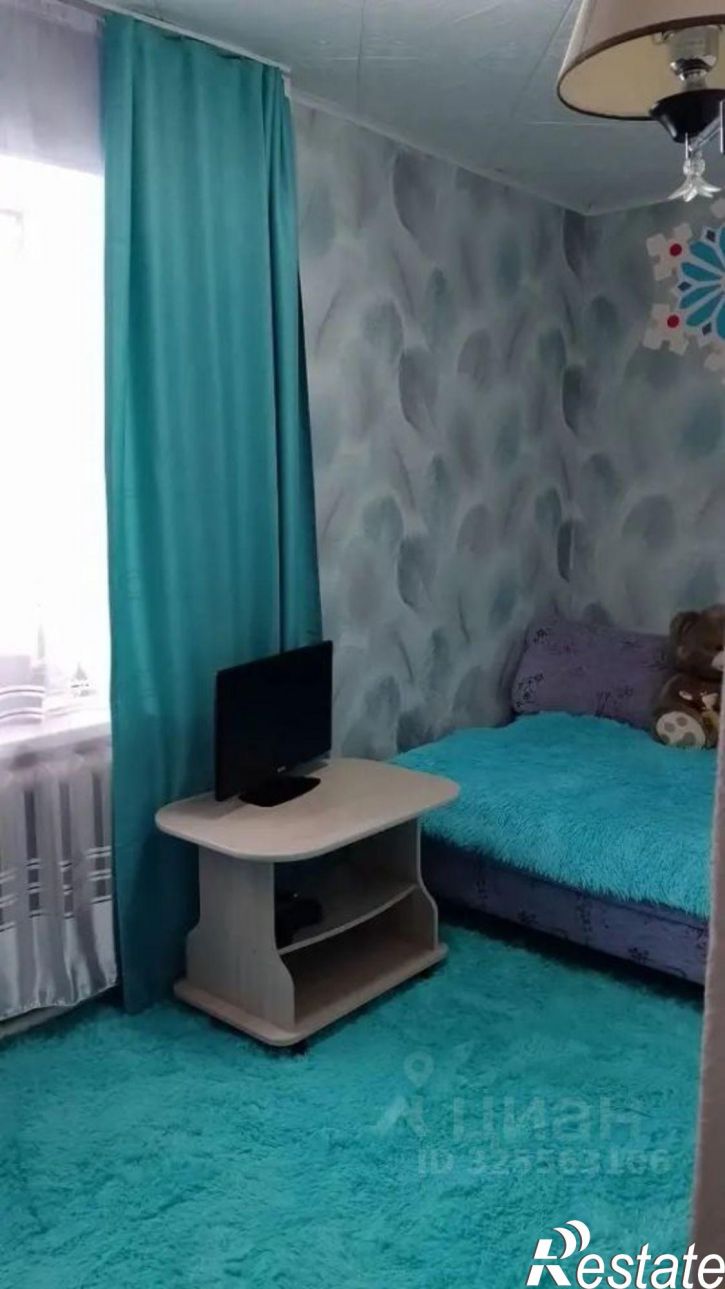 3-комн квартира ул Космонавтов, 6,  д. 6