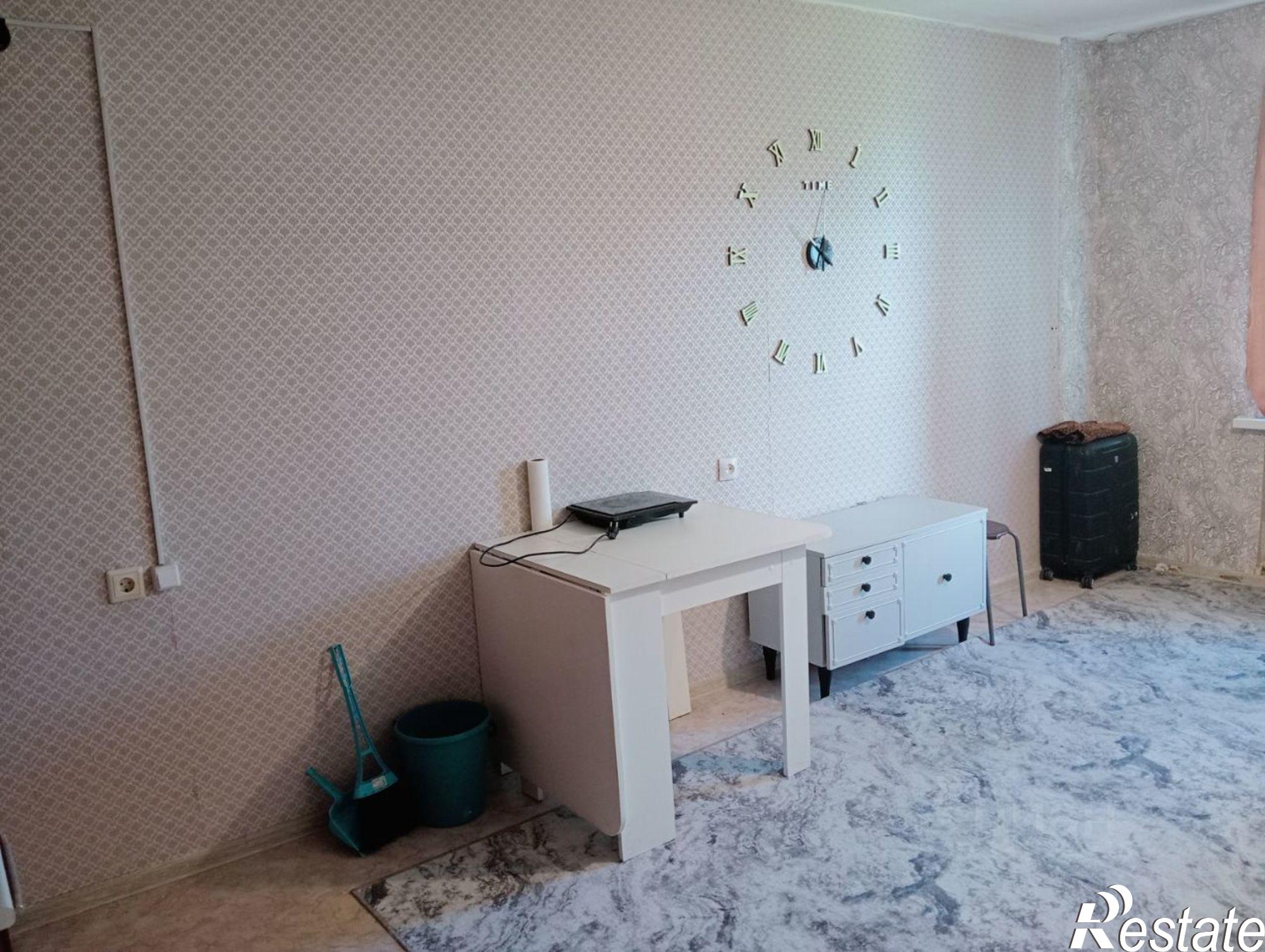 Сдать комнату за 8 000 рублей на ул Алексеева, 3