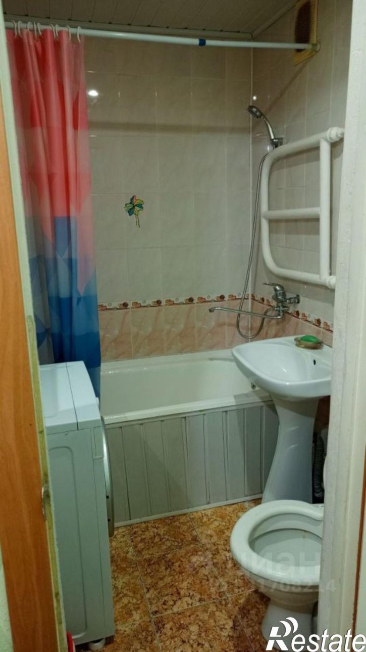 1-комн квартира пр-кт Конституции, 41,  д. 41