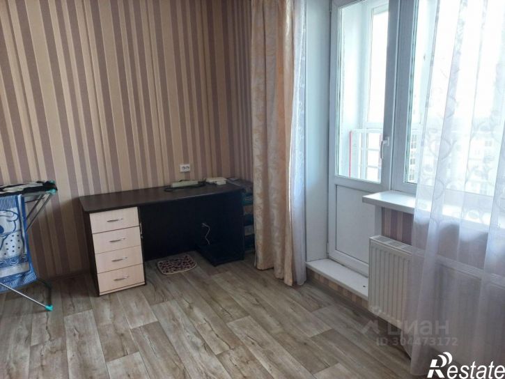 1-комн квартира жилой район Заозёрный, 7-й микрорайон, 24