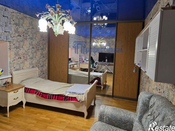 2-комн квартира Карельцева улица, 56
