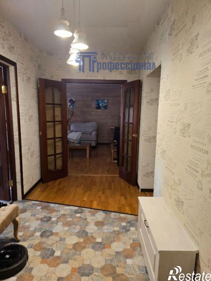 2-комн квартира Карельцева улица, 56