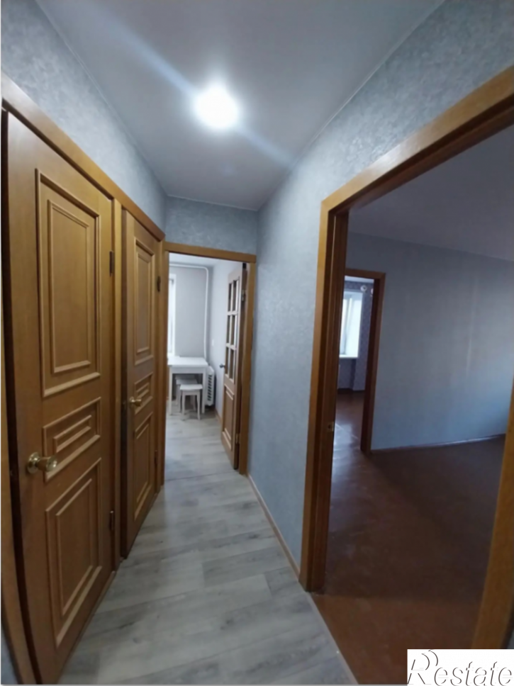 2-комн квартира Володарского улица, 105