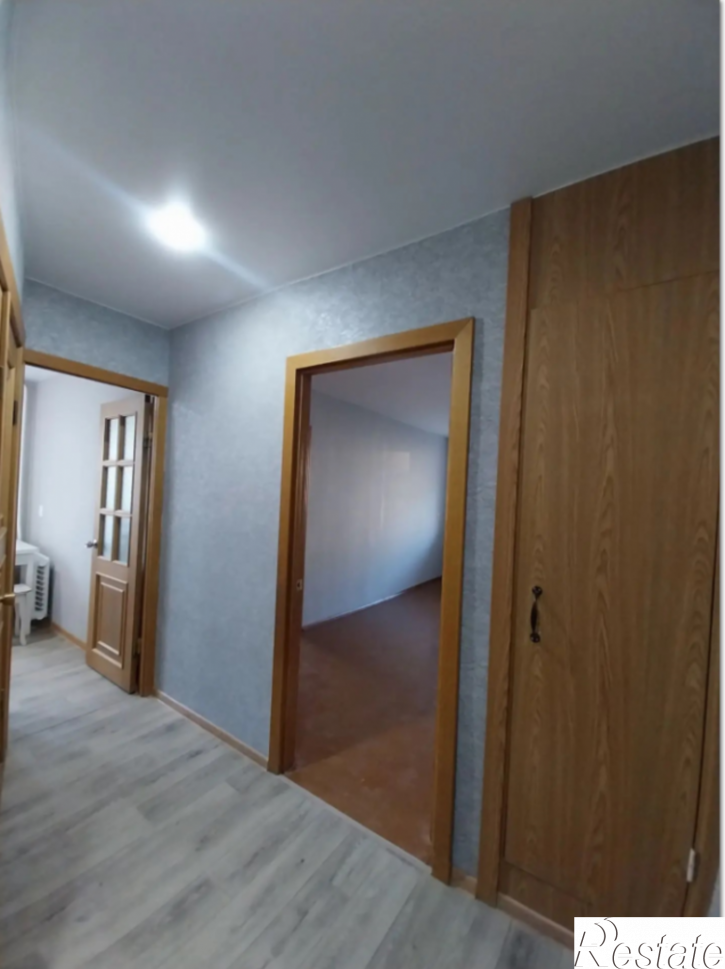 2-комн квартира Володарского улица, 105