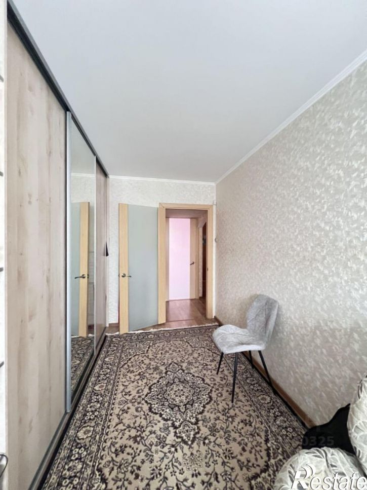 3-комн квартира пр-кт Конституции, 40,  д. 40