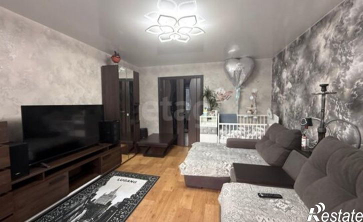 3-комн квартира пр-кт Конституции, 62а,  д. 62а