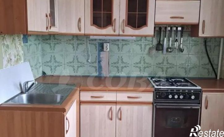 3-комн квартира жилой район Заозёрный, 1-й микрорайон, 14