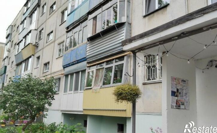 4-комн квартира ул Черняховского, 8,  д. 8