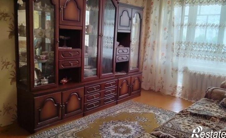 4-комн квартира ул Черняховского, 8,  д. 8