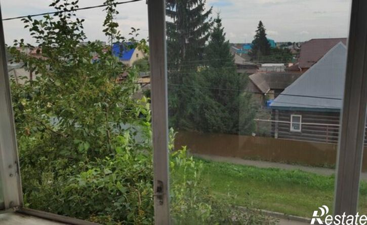 4-комн квартира ул Черняховского, 8,  д. 8