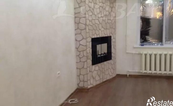 4-комн квартира жилой район Заозёрный, 5-й микрорайон, 30к2