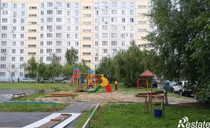 3-комн квартира жилой район Заозёрный, 3-й микрорайон, 23