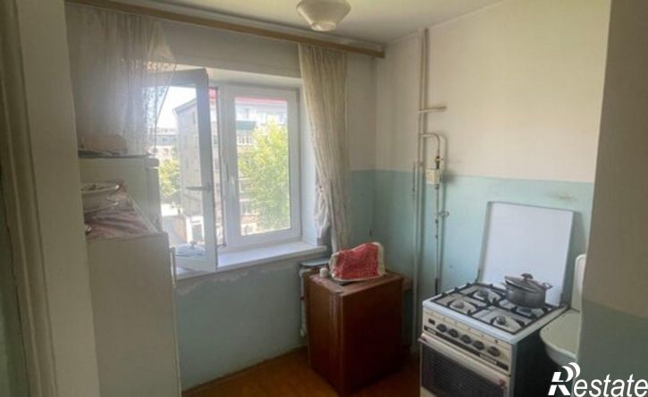 1-комн квартира ул Сухэ-Батора, 15,  д. 15