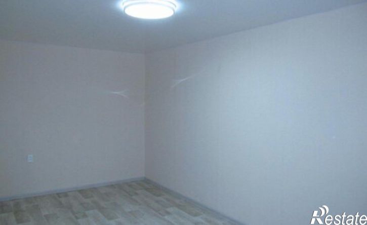 1-комн квартира ул Сухэ-Батора, 10,  д. 10