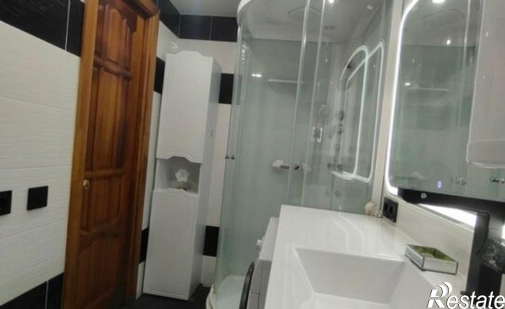 2-комн квартира ул Красина, 56,  д. 56
