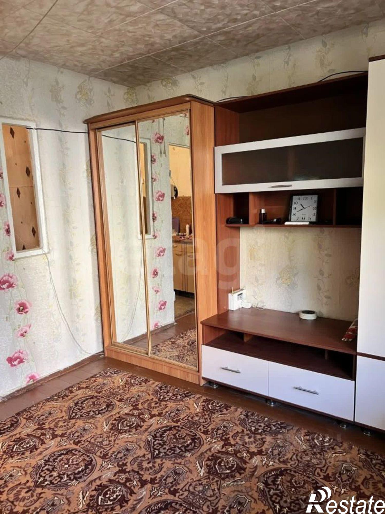 Купить комнату за 1 650 000 рублей на пр-кт Конституции, 69