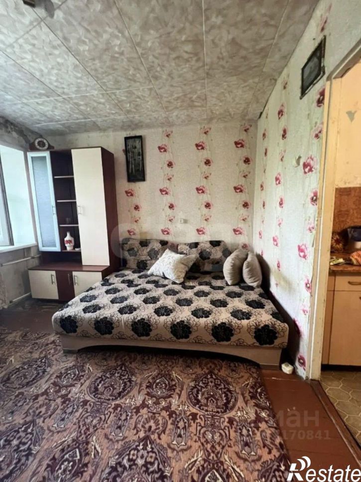 Комната пр-кт Конституции, 69,  д. 69