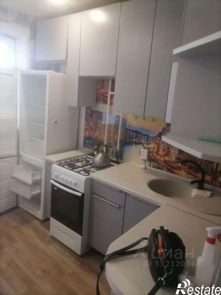 3-комн квартира ул Перова, 20,  д. 20