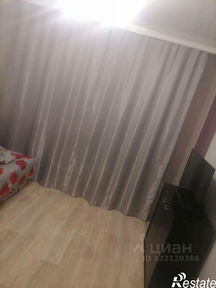 3-комн квартира ул Перова, 20,  д. 20