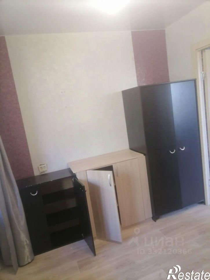 3-комн квартира ул Перова, 20,  д. 20
