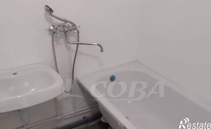3-комн квартира улица Броневик, 2/1
