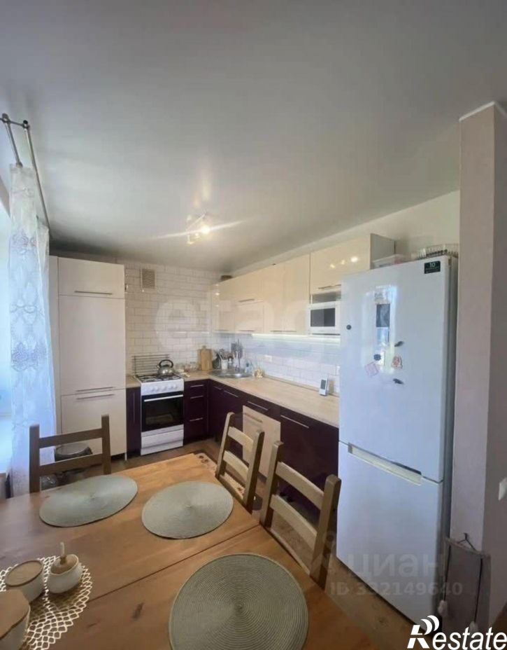 2-комн квартира Солнечный б-р, 25,  д. 25