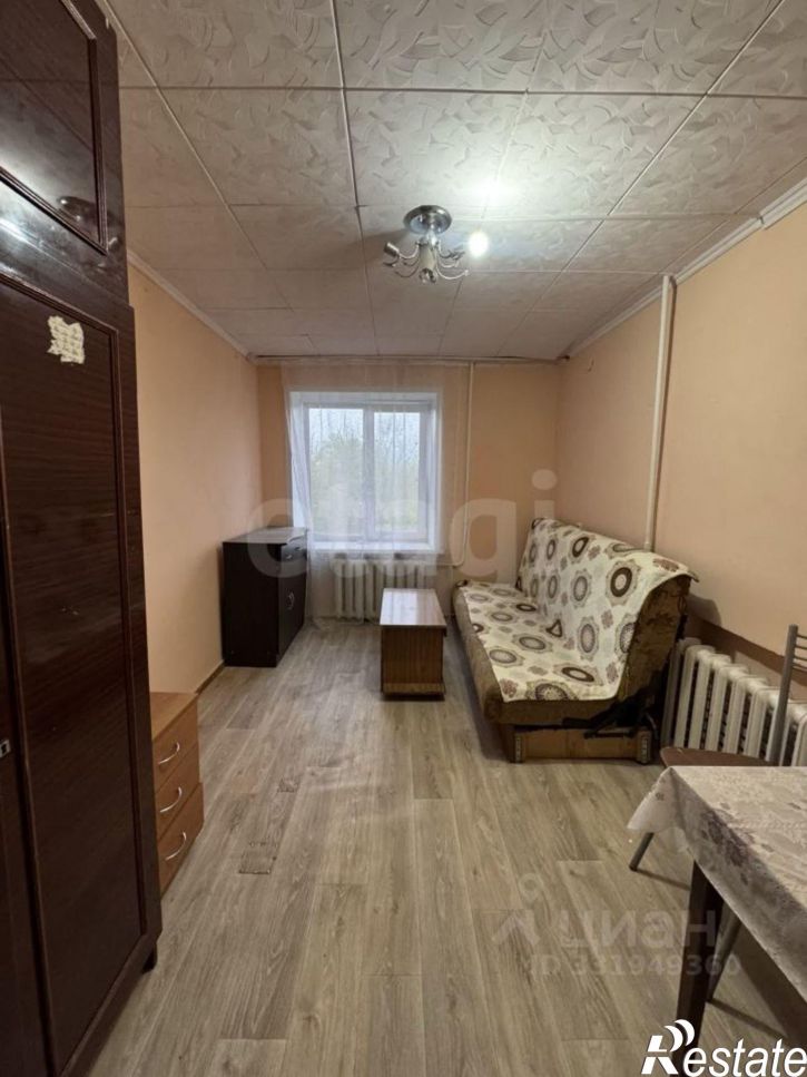 Комната пр-кт Конституции, 79,  д. 79