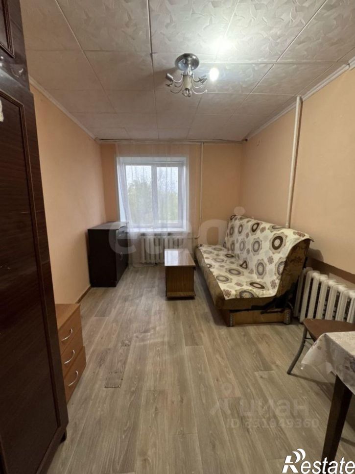 Комната пр-кт Конституции, 79,  д. 79