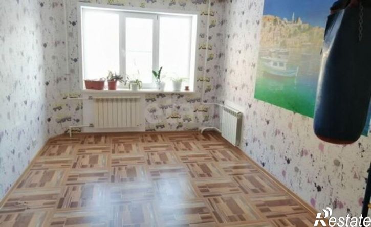 3-комн квартира жилой район Заозёрный, 3-й микрорайон, 2