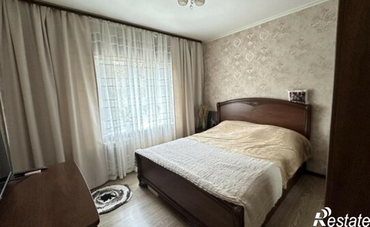 3-комн квартира жилой район Заозёрный, 5-й микрорайон, 10