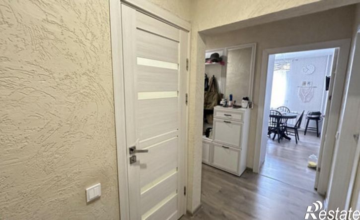 3-комн квартира жилой район Заозёрный, 5-й микрорайон, 10