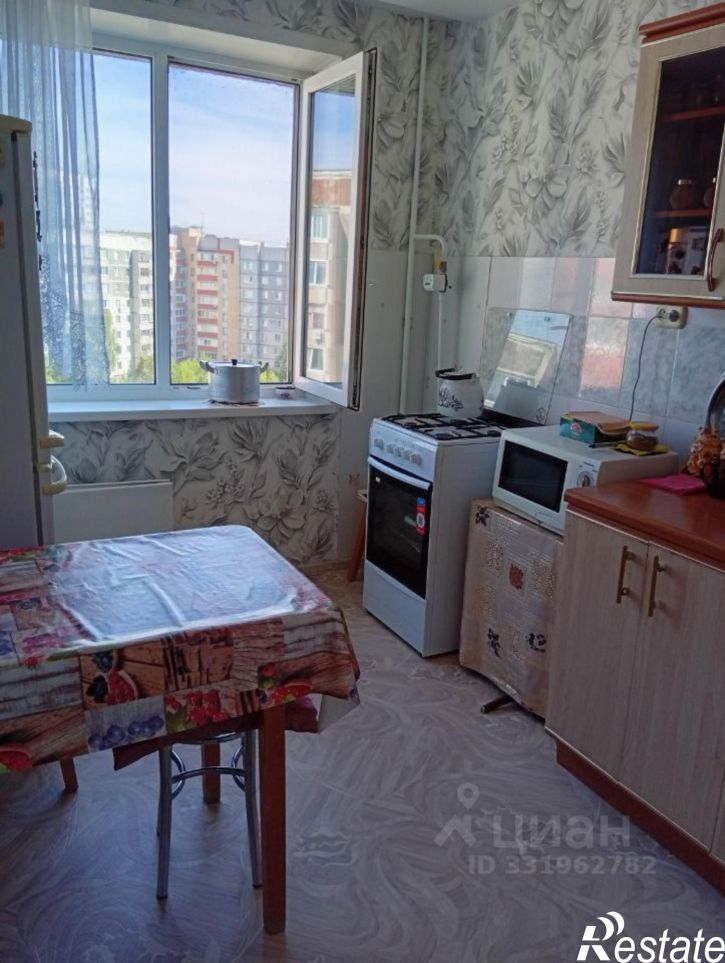 4-комн квартира жилой район Заозёрный, 5-й микрорайон, 3
