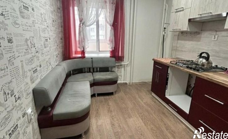2-комн квартира Курган, улица Зайцева, 8
