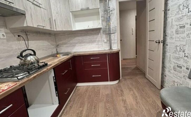 2-комн квартира Курган, улица Зайцева, 8
